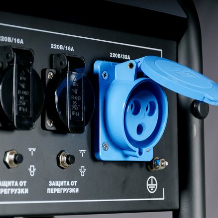 Бензиновый генератор FUBAG BS 6600 A ES с электростартером и коннектором автоматики Бензиновый генератор FUBAG BS 6600 A ES с электростартером и коннектором автоматики в Петрозаводске фото