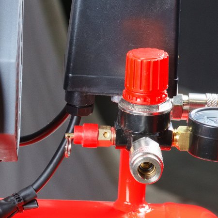 Компрессор безмасляный малошумный FUBAG Свободный Воздух (Free Air) 240/50/2.0 S в Петрозаводске фото