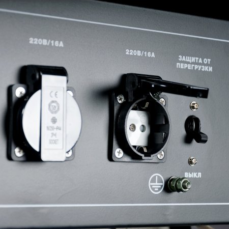 Бензиновый генератор FUBAG BS 3300 A ES с электростартером и коннектором автоматики Бензиновый генератор FUBAG BS 3300 A ES с электростартером и коннектором автоматики в Петрозаводске фото